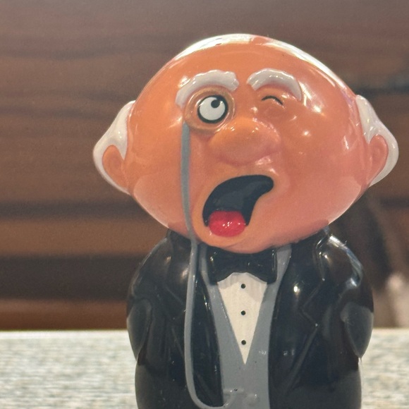 Maid and Butler Salt and Pepper Shakers - Picture 6 of 15